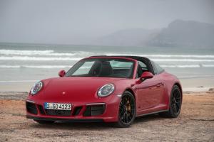 Porsche 911 Targa 4 GTS 2017 года